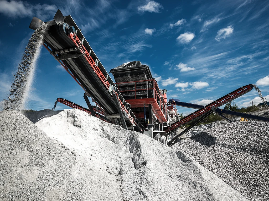 Driving Operational Efficiency in Mining: Armstrong Industries Adopts Advanced Crushing & Conveying Solutions