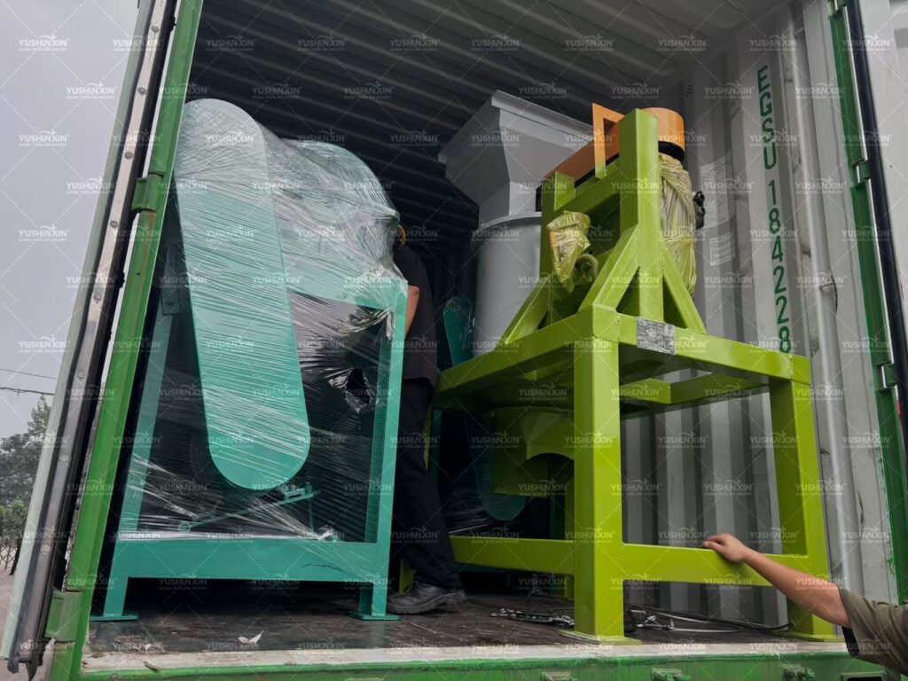 Organic fertilizer production equipment loaded on a truck at the Yushuxin factory for shipment to Thailand