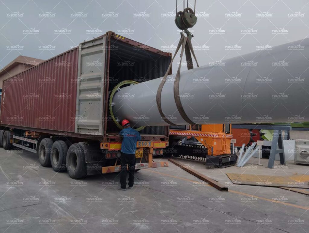 Organic fertilizer production equipment being loaded at the Yushuxin factory for shipment to Chile